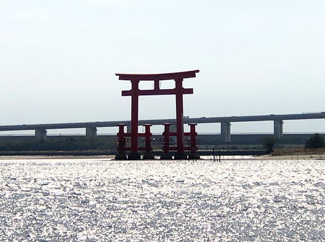 弁天島の鳥居